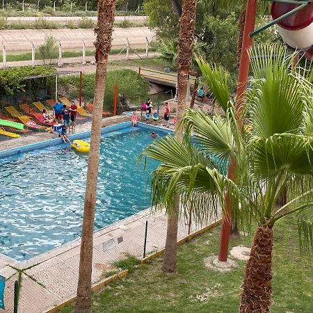Hotel Y Balneario Ojo Caliente Camargo 外观 照片