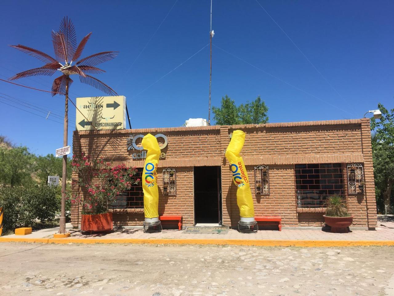 Hotel Y Balneario Ojo Caliente Camargo 外观 照片